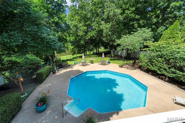 114 Saint Benedict, Pevely, MO 63070