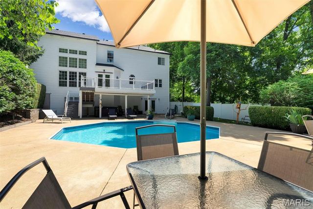 114 Saint Benedict, Pevely, MO 63070