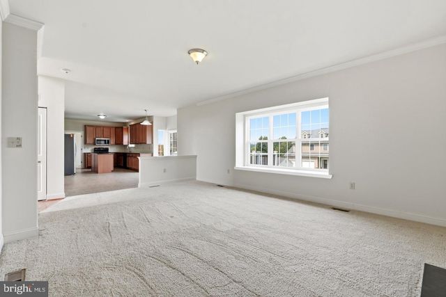 318 ELMWOOD LN, Telford, PA 18969