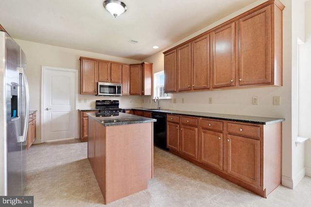 318 ELMWOOD LN, Telford, PA 18969