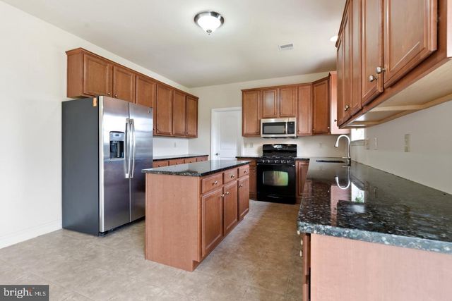 318 ELMWOOD LN, Telford, PA 18969