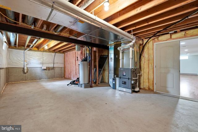 318 ELMWOOD LN, Telford, PA 18969
