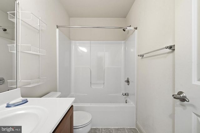 318 ELMWOOD LN, Telford, PA 18969