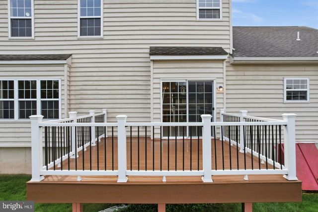 318 ELMWOOD LN, Telford, PA 18969