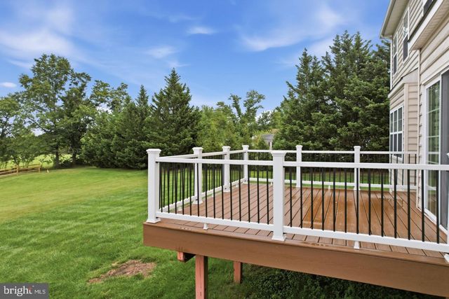 318 ELMWOOD LN, Telford, PA 18969