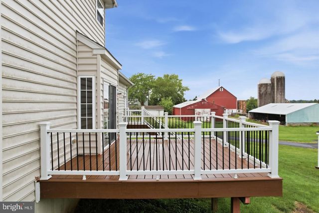 318 ELMWOOD LN, Telford, PA 18969