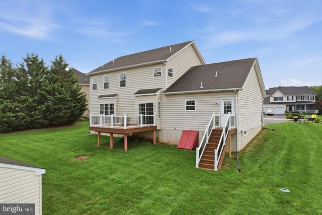 318 ELMWOOD LN, Telford, PA 18969