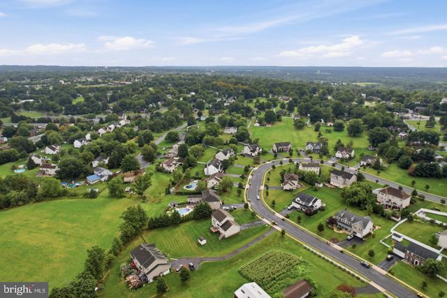 318 ELMWOOD LN, Telford, PA 18969