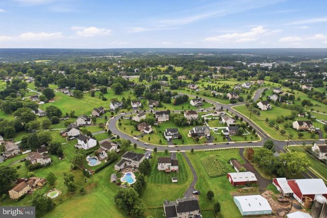 318 ELMWOOD LN, Telford, PA 18969