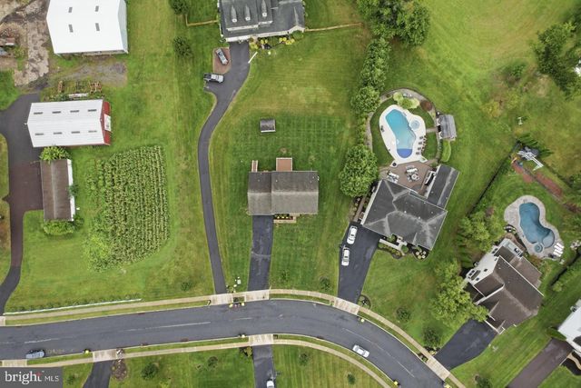 318 ELMWOOD LN, Telford, PA 18969
