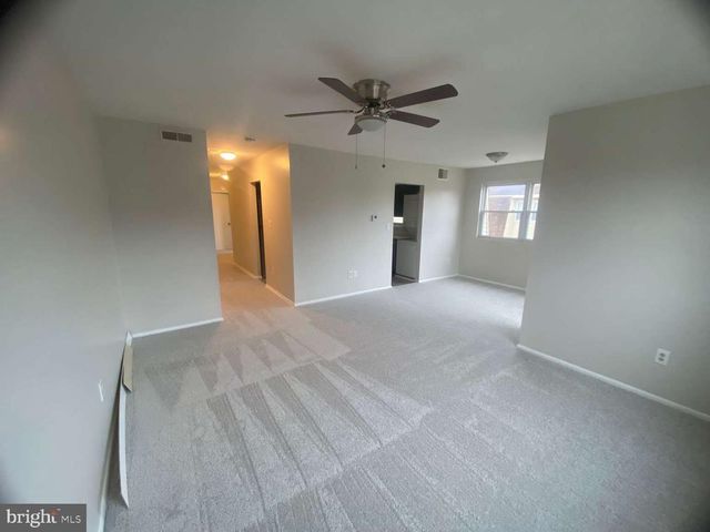 32-5 FLORENCE TOLLGATE PL, Florence, NJ 08518