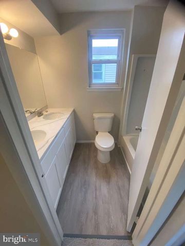 32-5 FLORENCE TOLLGATE PL, Florence, NJ 08518