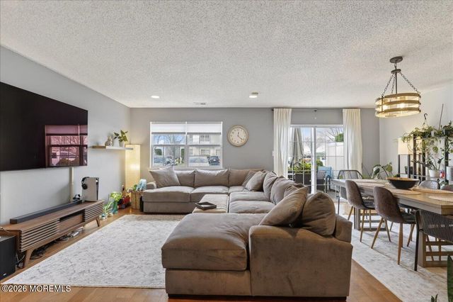 76 Shinnecock Hills Court 1000, Howell, NJ 07731