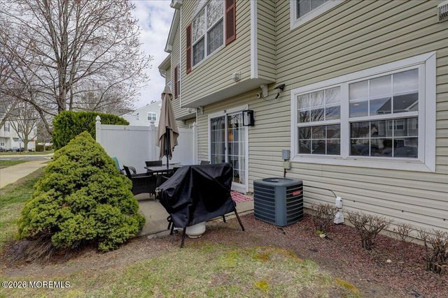 76 Shinnecock Hills Court 1000, Howell, NJ 07731