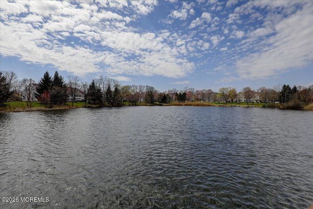 76 Shinnecock Hills Court 1000, Howell, NJ 07731