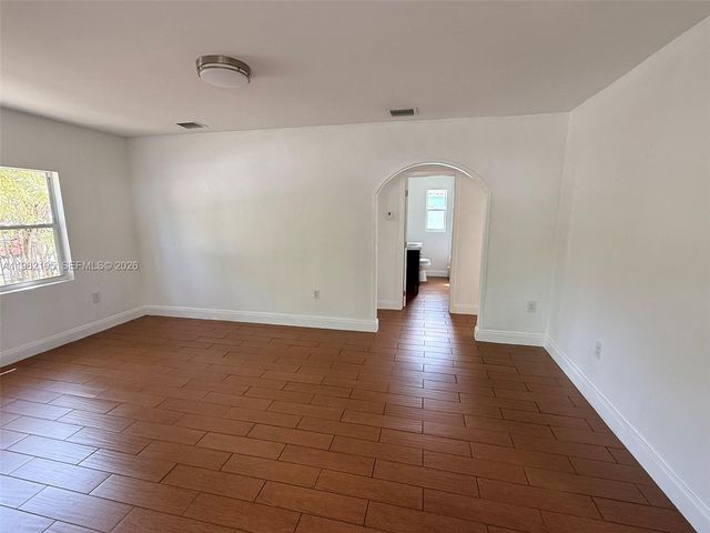 294 NE 57th St, Miami, FL 33137