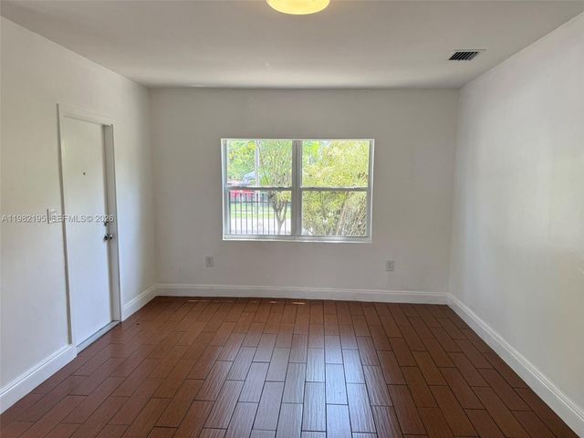 294 NE 57th St, Miami, FL 33137