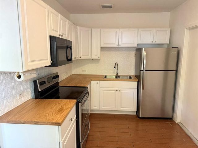 294 NE 57th St, Miami, FL 33137