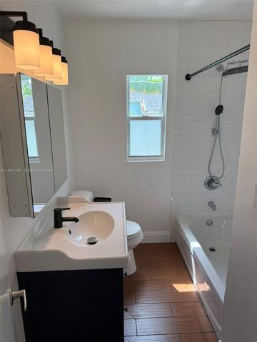 294 NE 57th St, Miami, FL 33137