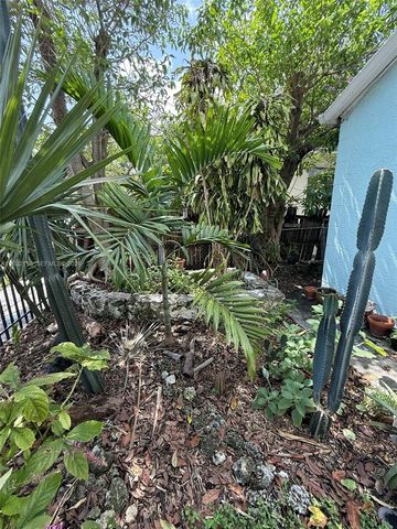 294 NE 57th St, Miami, FL 33137