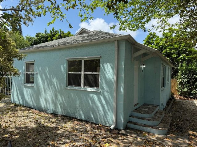 294 NE 57th St, Miami, FL 33137