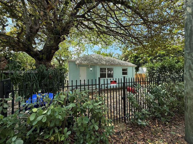 294 NE 57th St, Miami, FL 33137