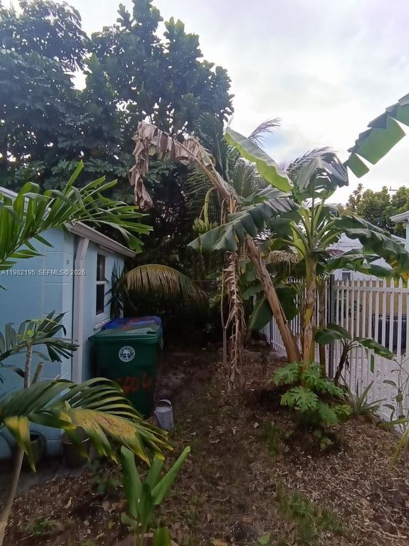 Image 32 of property listing at 294 NE 57th St, Miami, FL 33137