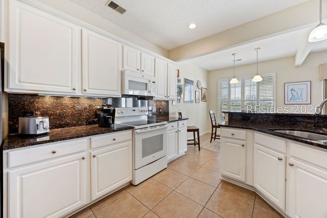 7 Tallow Dr, Bluffton, SC 29909