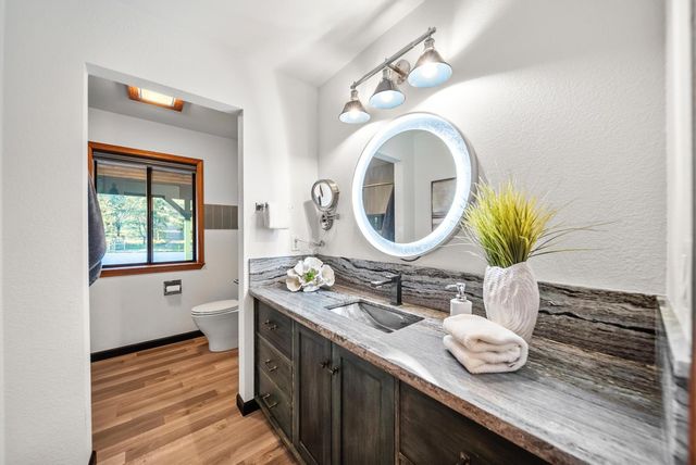 2450 Moran Ct, Auburn, CA 95603