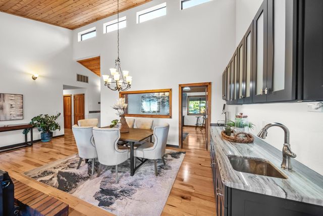 2450 Moran Ct, Auburn, CA 95603