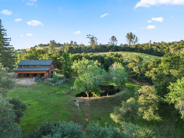 2450 Moran Ct, Auburn, CA 95603