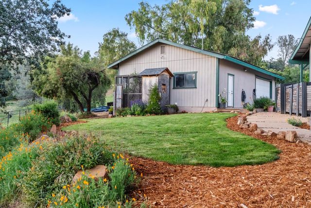 2450 Moran Ct, Auburn, CA 95603