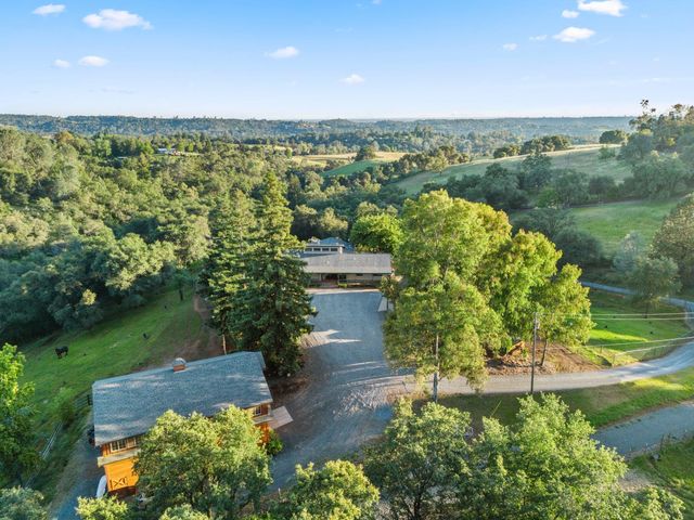 2450 Moran Ct, Auburn, CA 95603