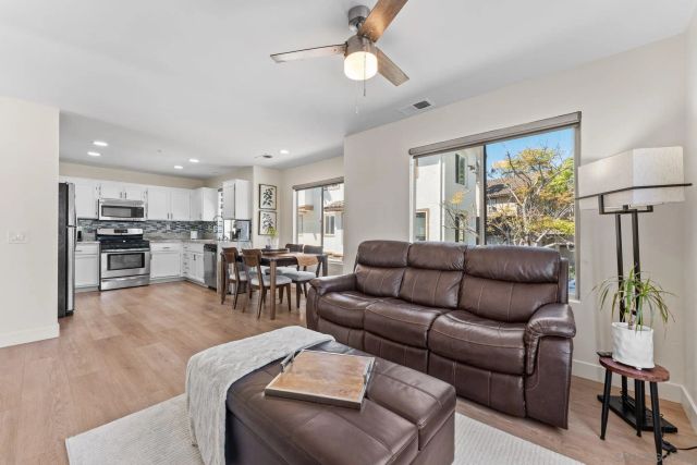 10386 Wateridge Circle 349, San Diego, CA 92121