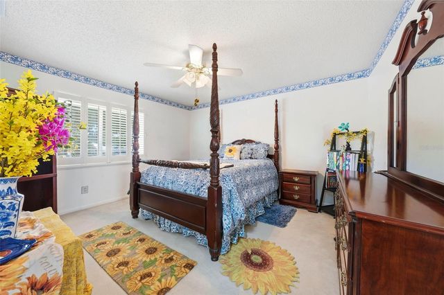 1910 SE 37TH COURT CIRCLE, Ocala, FL 34471
