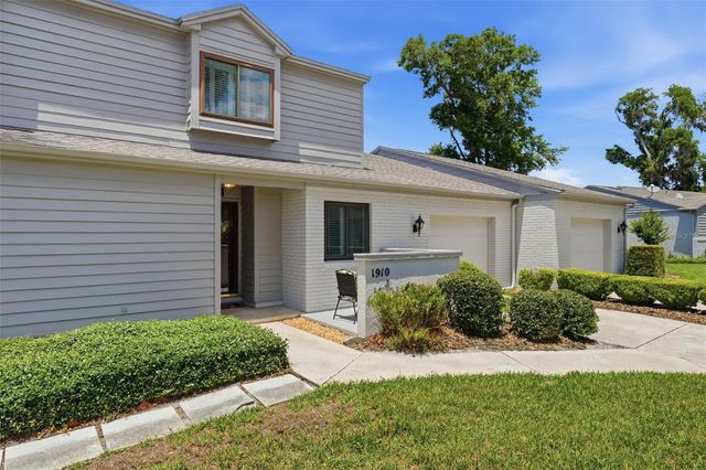 1910 SE 37TH COURT CIRCLE, Ocala, FL 34471