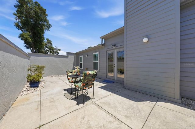 1910 SE 37TH COURT CIRCLE, Ocala, FL 34471