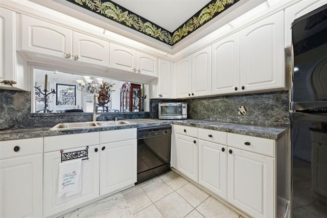 1910 SE 37TH COURT CIRCLE, Ocala, FL 34471