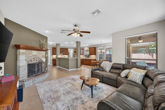 3813 Campfire DR, Cedar Park, TX 78613