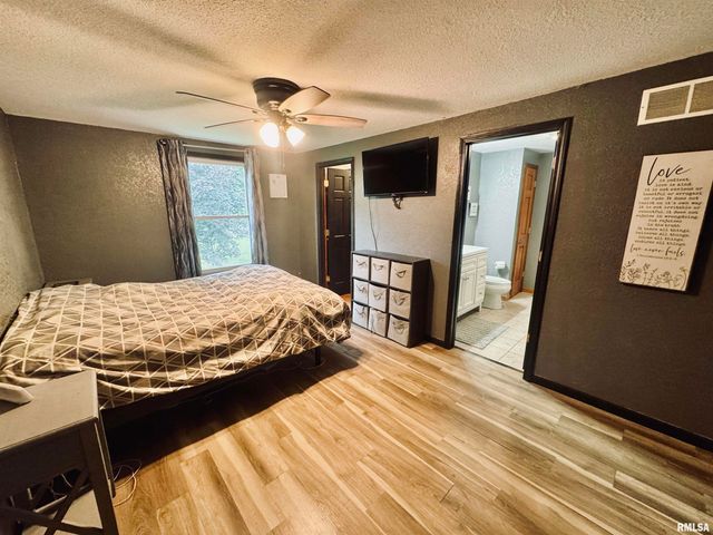 104 CLAYTON Court, East Peoria, IL 61611