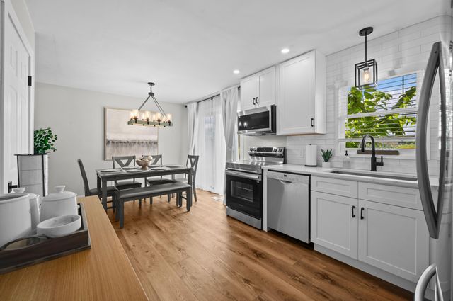 8956 Maplewood Drive, Berrien Springs, MI 49103
