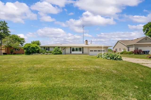 8956 Maplewood Drive, Berrien Springs, MI 49103
