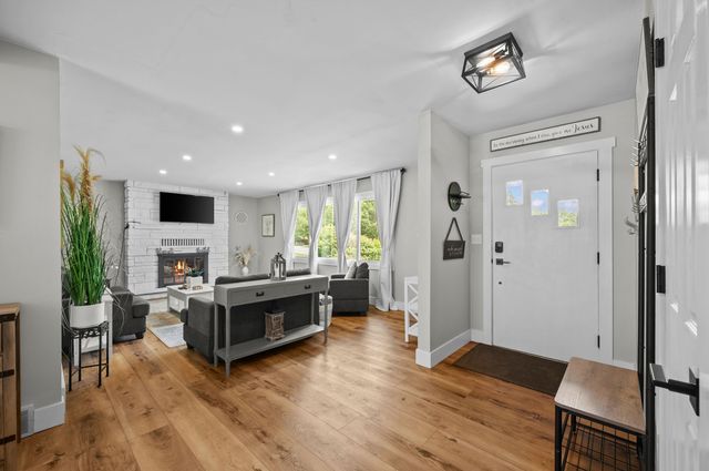 8956 Maplewood Drive, Berrien Springs, MI 49103