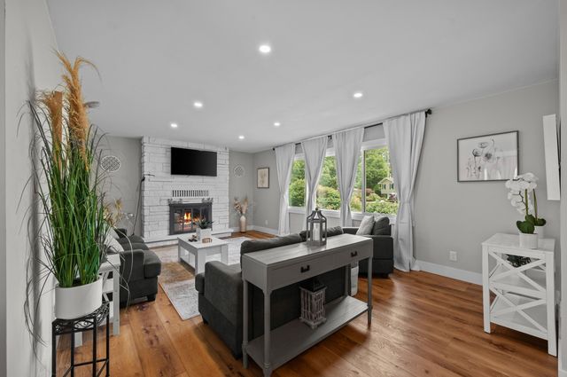 8956 Maplewood Drive, Berrien Springs, MI 49103