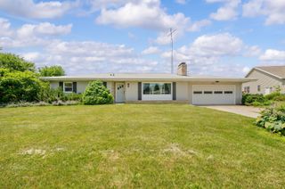 8956 Maplewood Drive, Berrien Springs, MI 49103