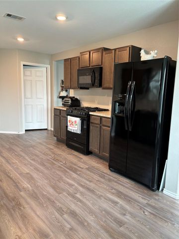 4310 Sand Pebble Lane, Baytown, TX 77521