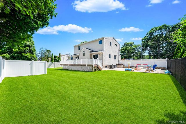 107 Terry Road, Sayville, NY 11782