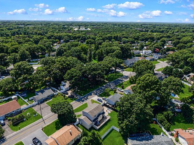 107 Terry Road, Sayville, NY 11782