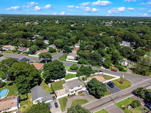 107 Terry Road, Sayville, NY 11782