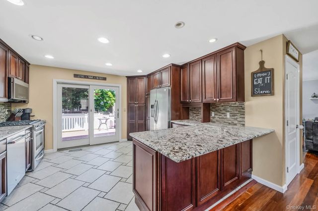 107 Terry Road, Sayville, NY 11782